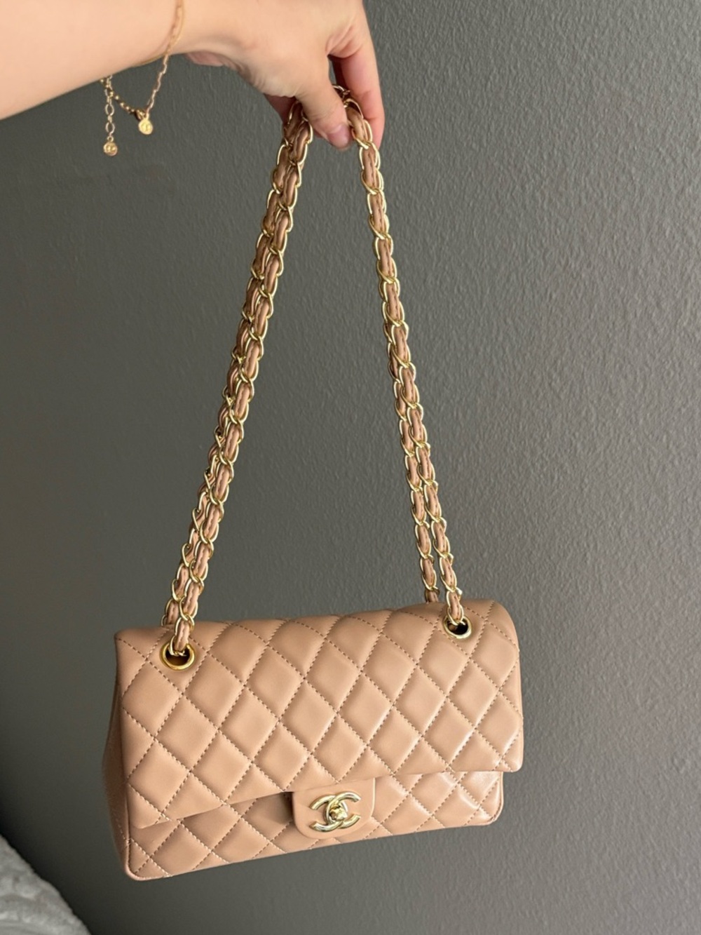 Quilted Beige Shoulder/Crossbody Bag - Picture 2 of 6